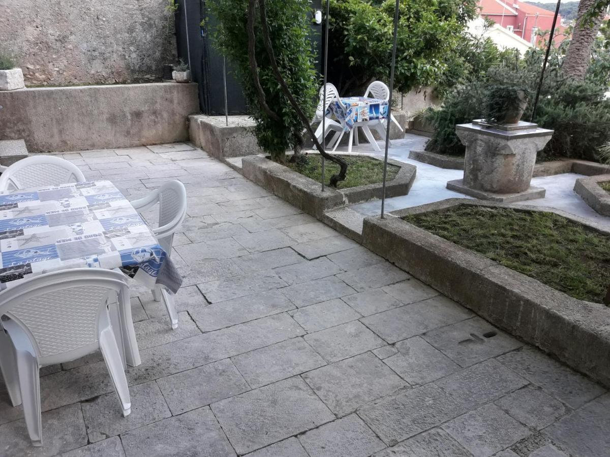 Apartments Vidulic Mali Lošinj Eksteriør bilde