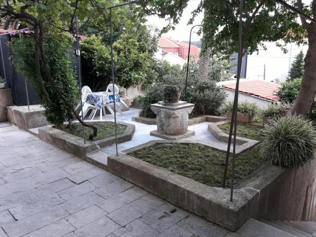 Apartments Vidulic Mali Lošinj Eksteriør bilde